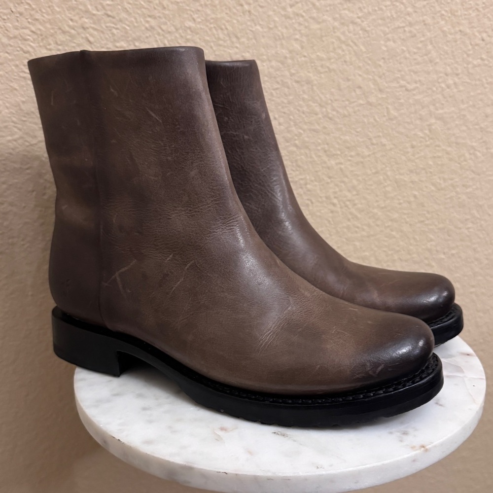 NEW Women FRYE Veronica distressed brown Festival bohemian bootie steampunk Sz 7